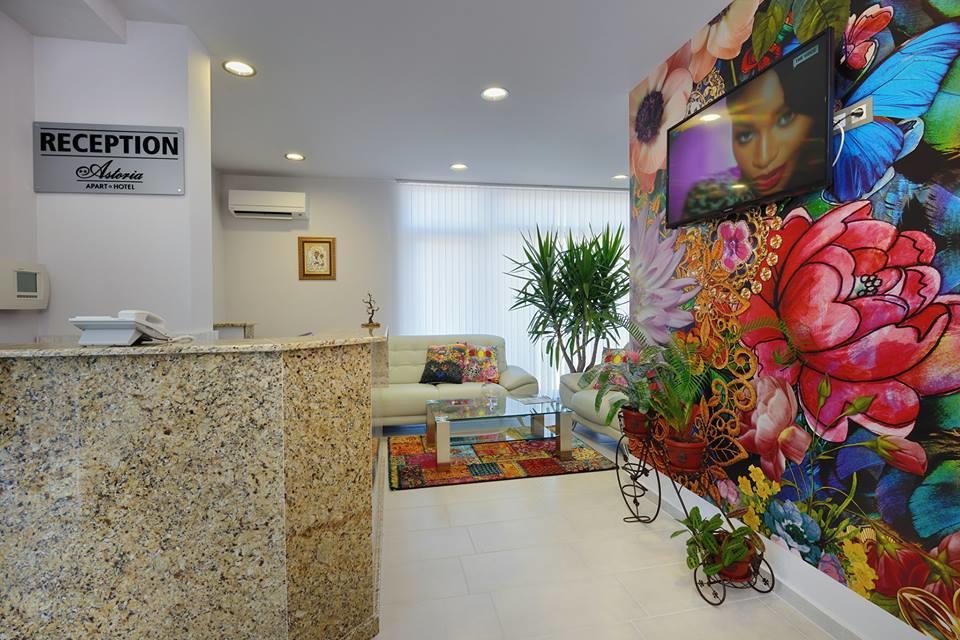 Astoria Aparthotel Hisarya Buitenkant foto