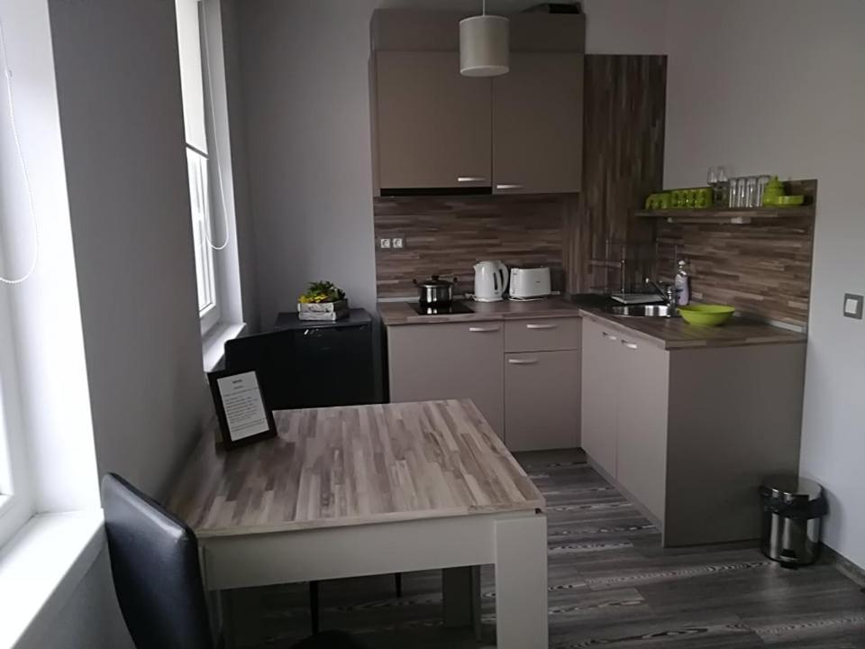 Astoria Aparthotel Hisarya Buitenkant foto